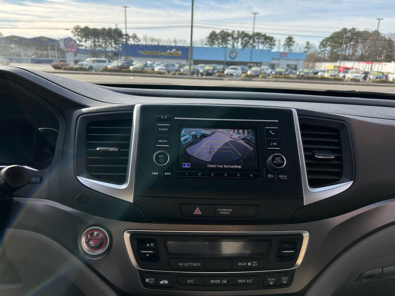 Used 2019 Honda Pilot LX image 25