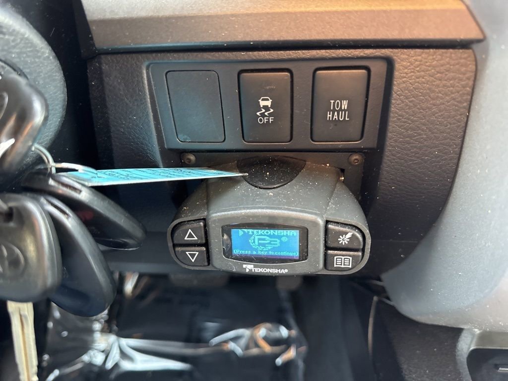 Used 2014 Toyota Tundra SR5 image 31