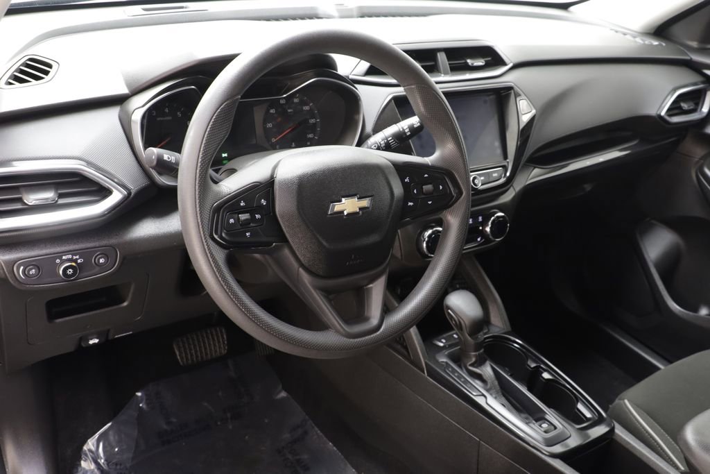 Used 2021 Chevrolet TrailBlazer LT w/ Convenience Package image 7
