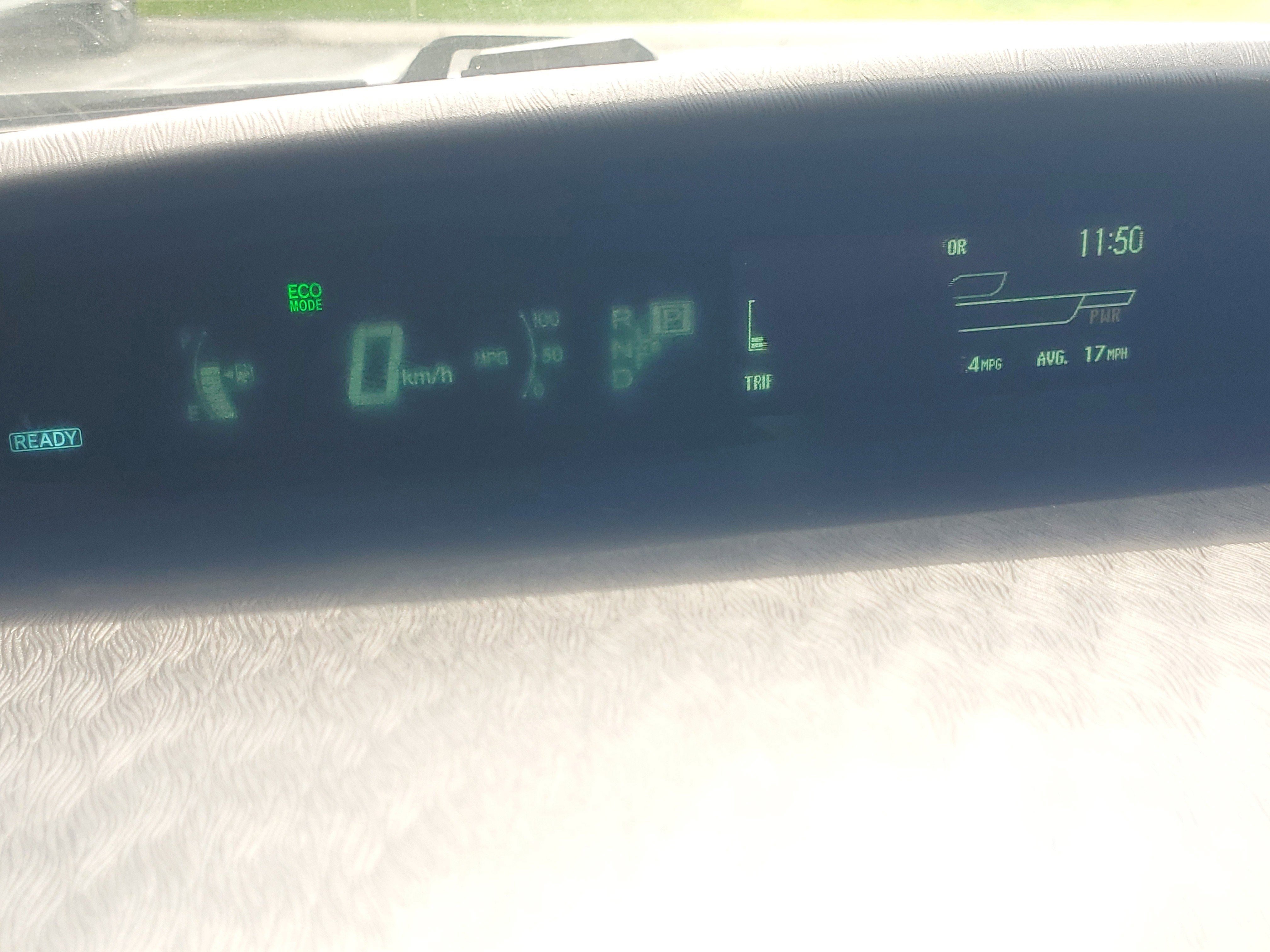 Used 2011 Toyota Prius Three w/ Solar Roof Pkg FWD image 23