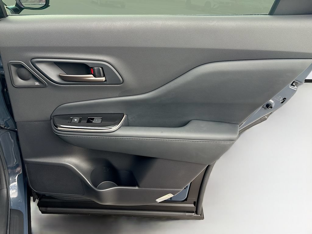 Certified 2025 Toyota Crown Signia AWD/4WD image 27