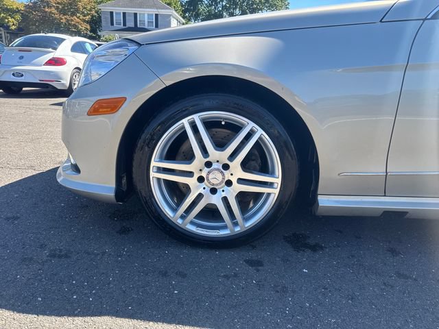 Used 2010 Mercedes-Benz E 550 4MATIC Sedan image 27
