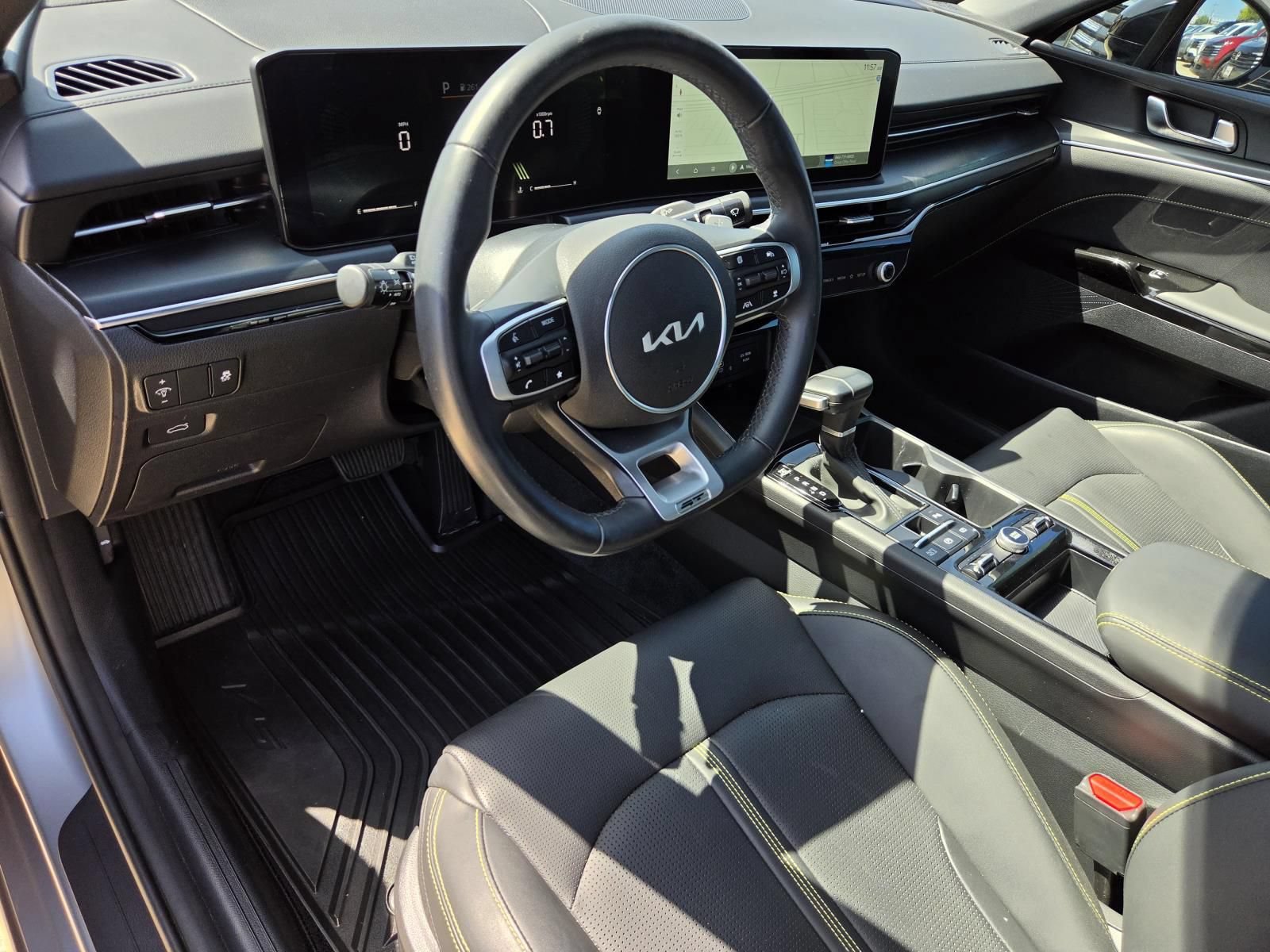 Used 2025 Kia K5 GT FWD image 23