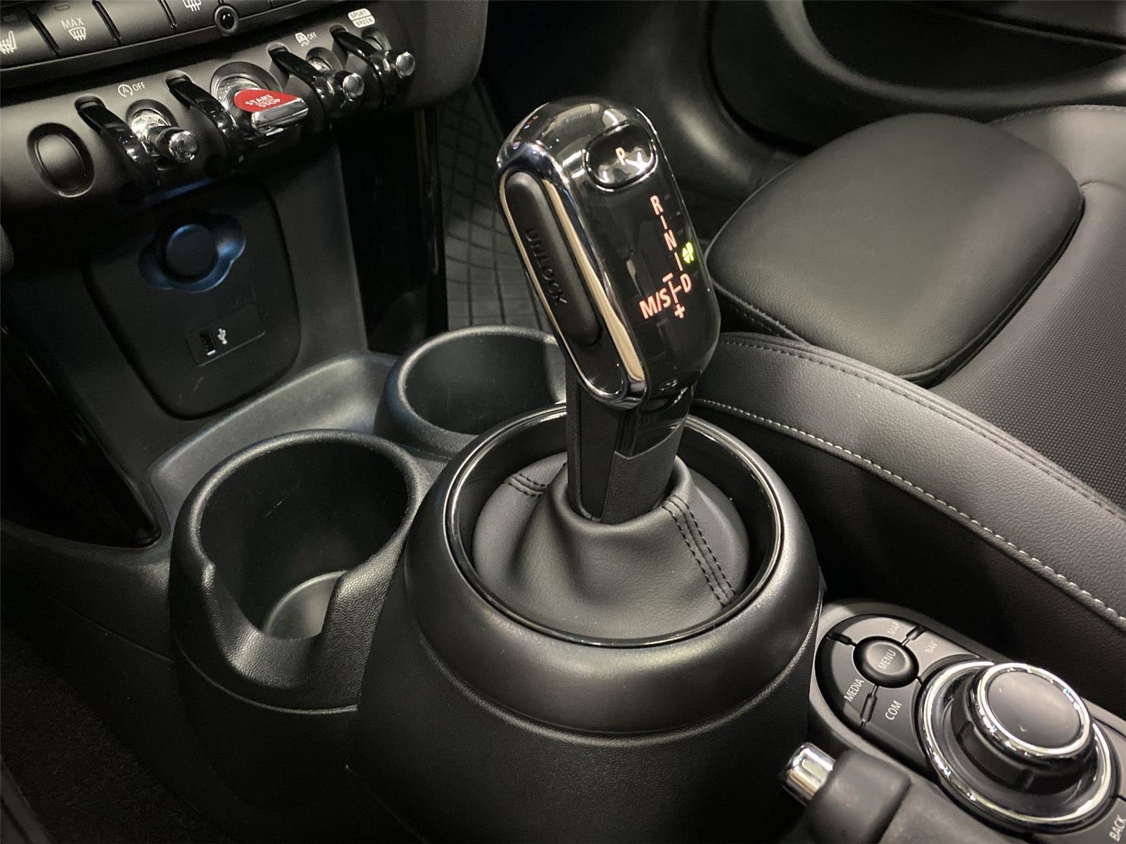 Certified 2024 MINI Cooper S FWD image 26