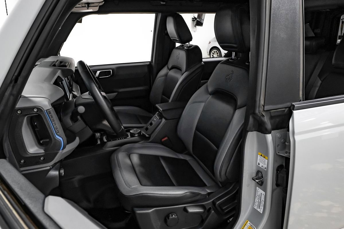 Used 2022 Ford Bronco Black Diamond AWD/4WD image 32