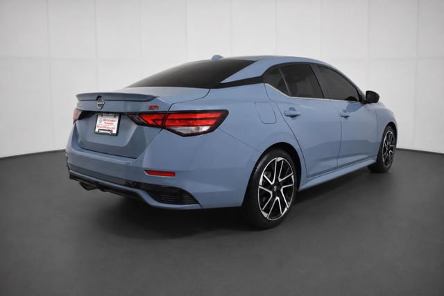 Certified 2025 Nissan Sentra SR w/ SR Premium Package FWD image 4