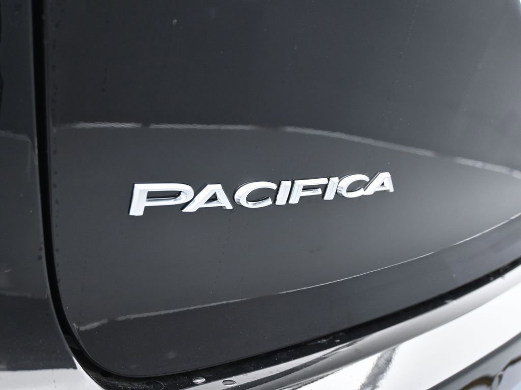 New 2026 Chrysler Pacifica Pinnacle image 40