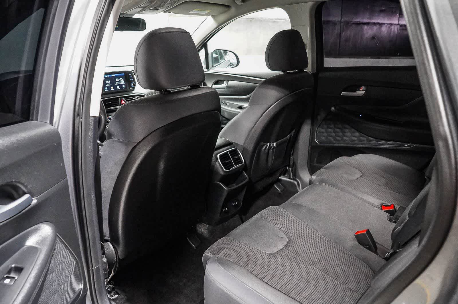 Used 2019 Hyundai Santa Fe SE FWD image 18