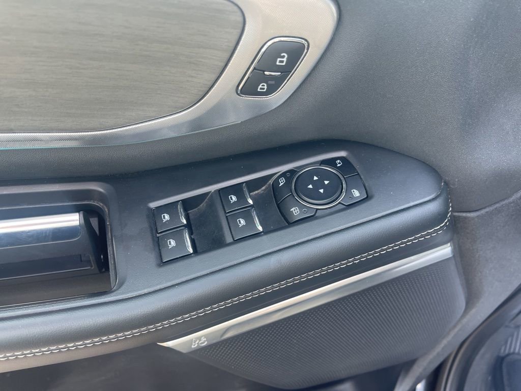 Used 2025 Ford Expedition Max Platinum AWD/4WD image 13