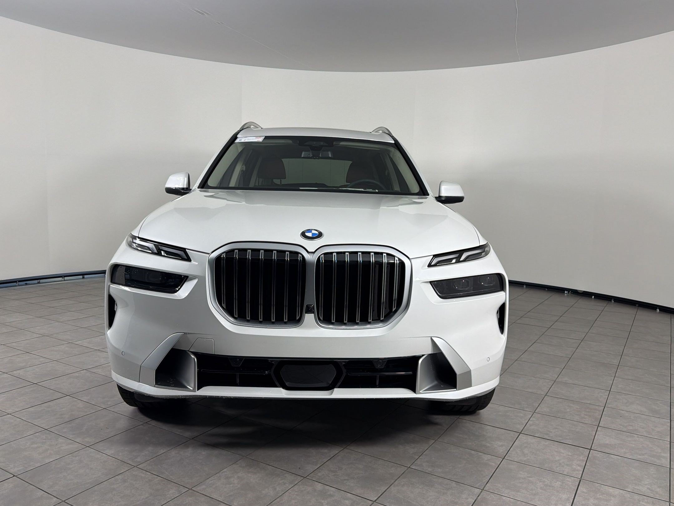 Used 2027 BMW X7 xDrive40i w/ Executive Package AWD/4WD image 6