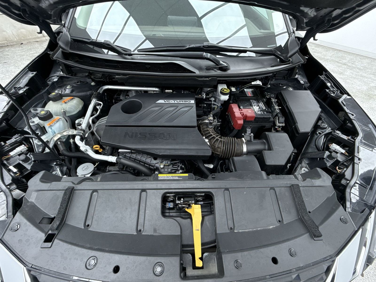 Used 2023 Nissan Rogue S image 42