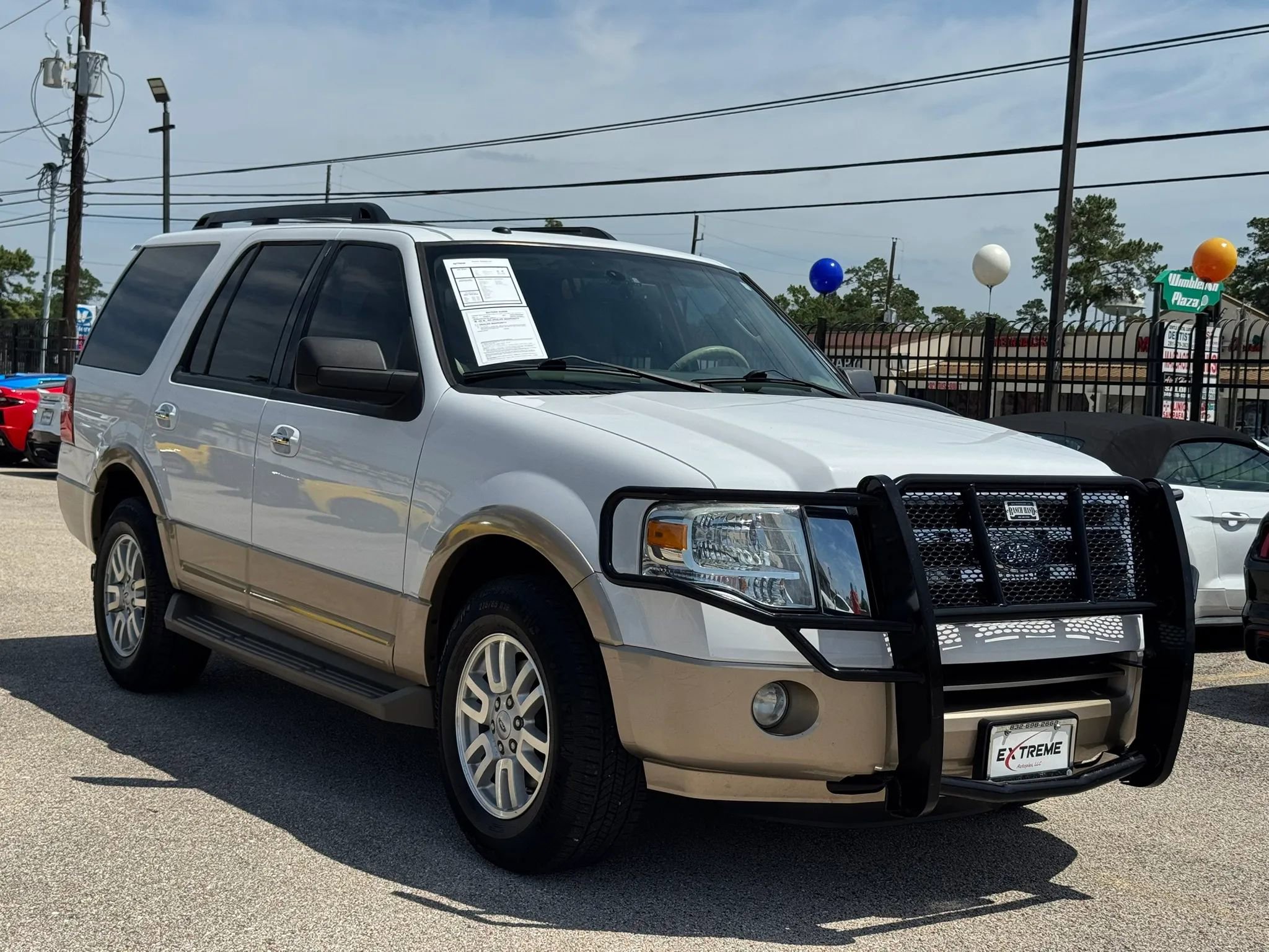Used 2012 Ford Expedition XLT RWD image 5