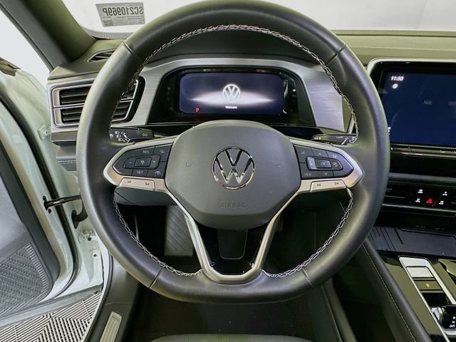 Used 2025 Volkswagen Atlas Cross Sport SE image 13