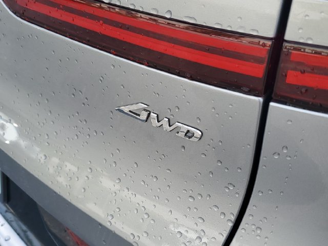 Certified 2026 Genesis GV70 2.5T Advanced AWD/4WD image 7