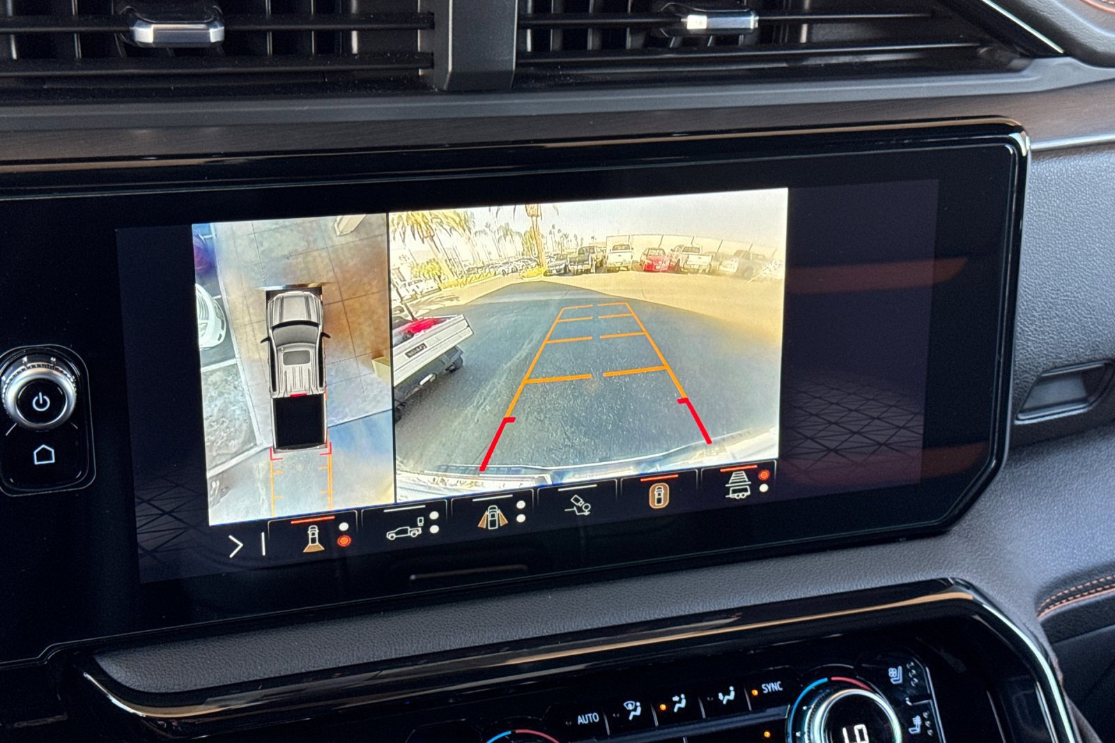 Certified 2024 GMC Sierra 1500 AT4 w/ Technology Package AWD/4WD image 19