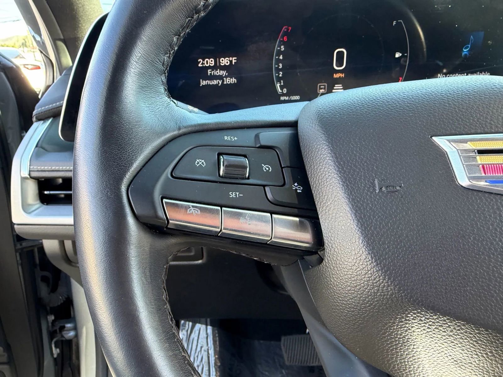 Used 2024 Cadillac XT4 Premium Luxury image 16