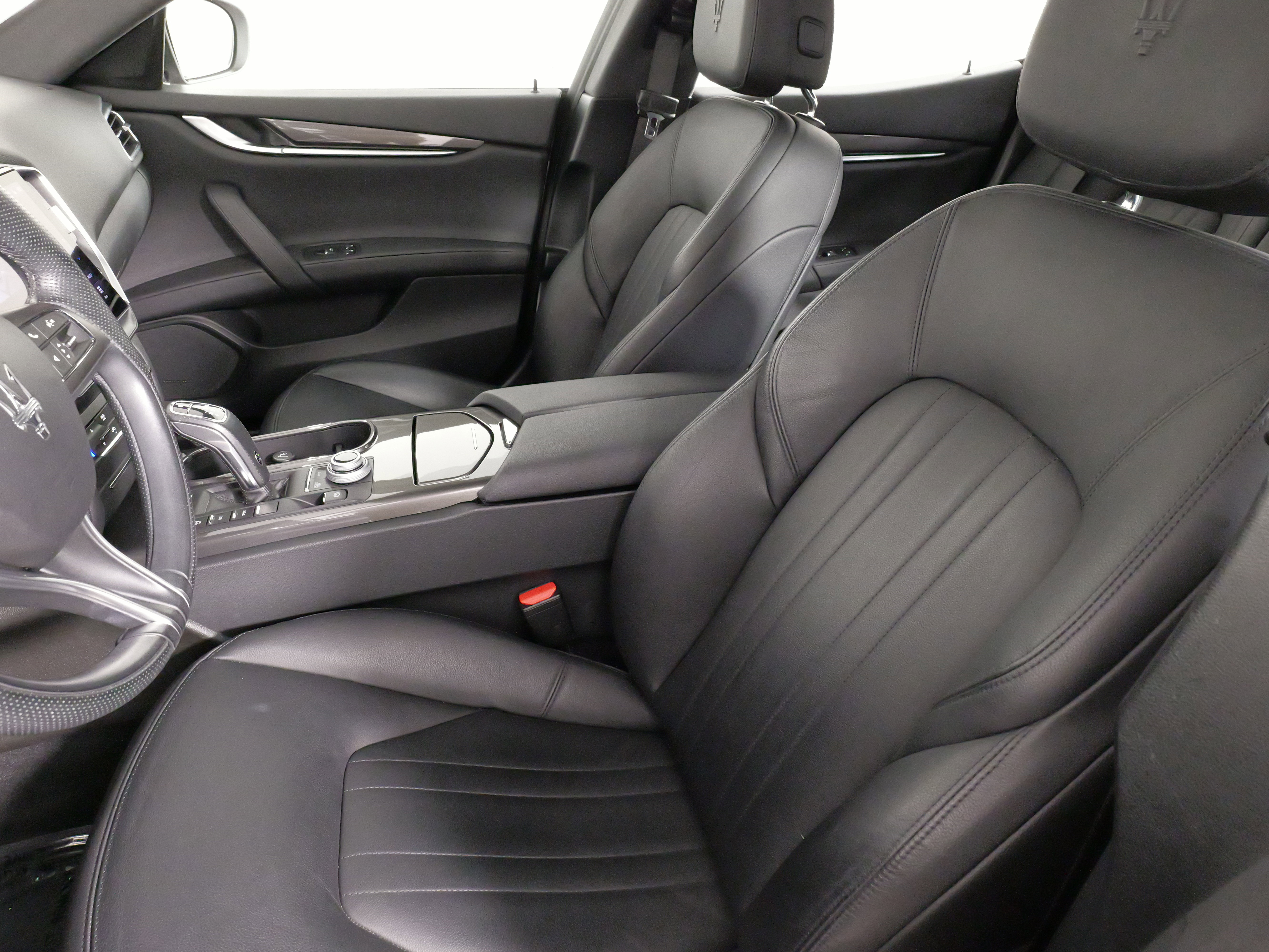 Used 2023 Maserati Ghibli GT image 29
