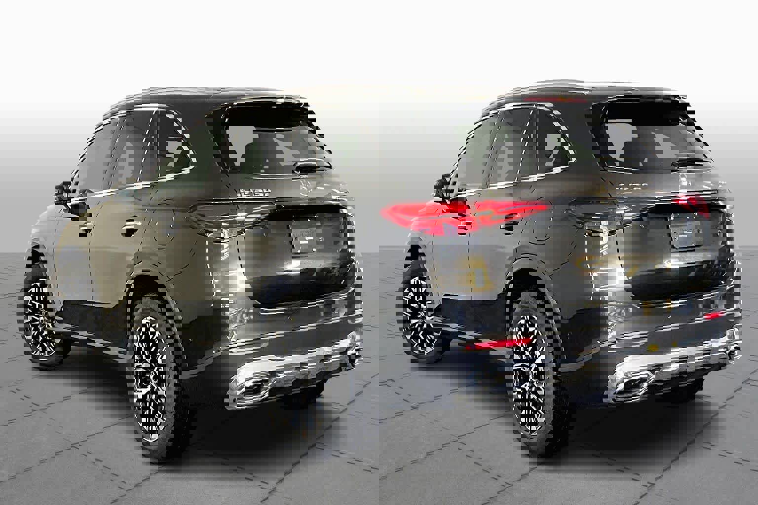 New 2026 Mercedes-Benz GLC 350e 4MATIC image 3