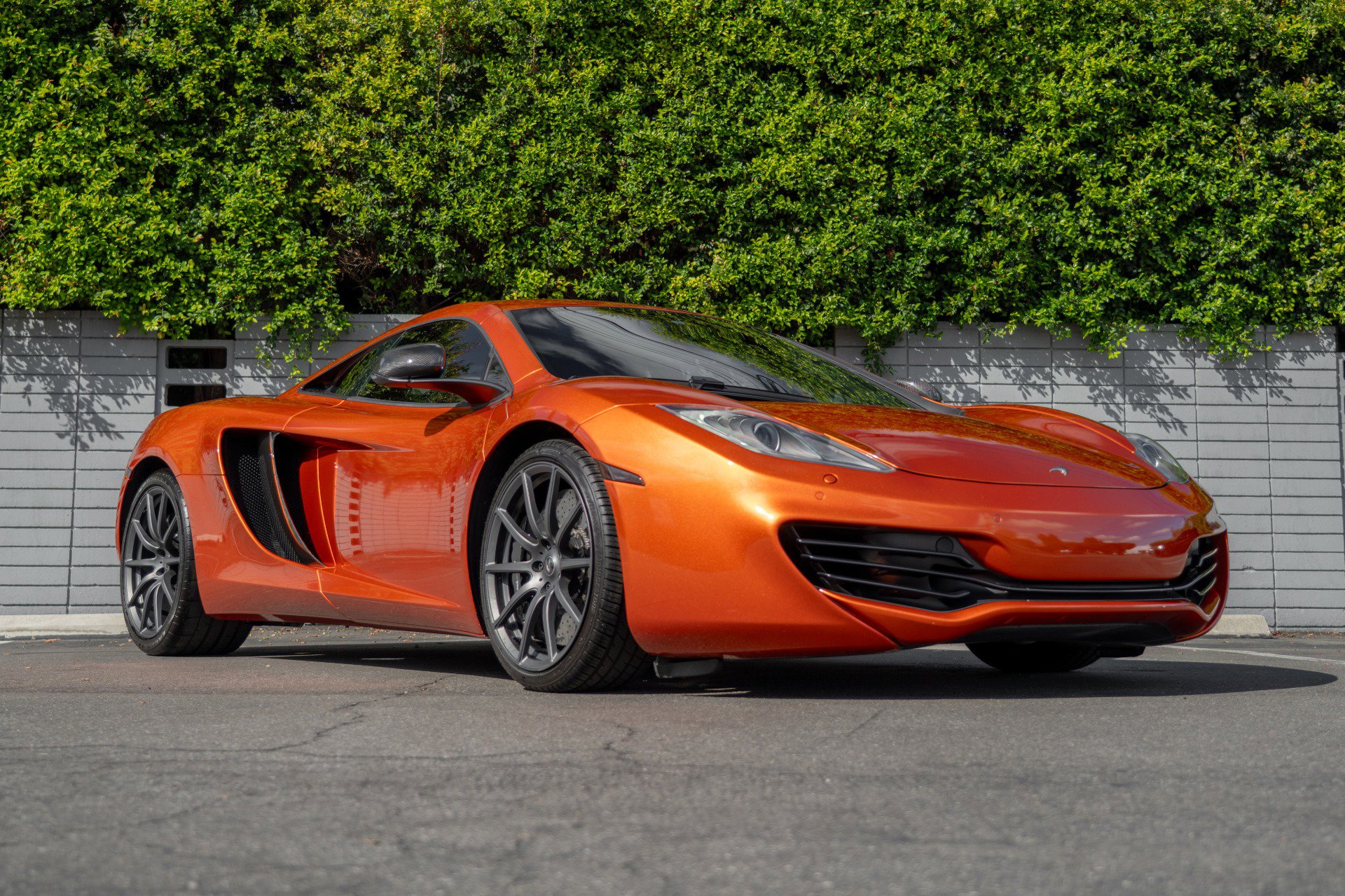 Used 2012 McLaren MP4-12C Coupe image 12