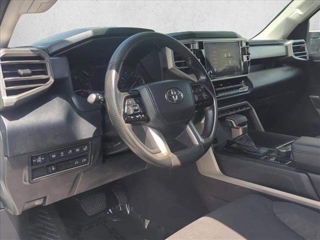 Used 2022 Toyota Tundra SR5 w/ SR5 Convenience Package AWD/4WD image 9