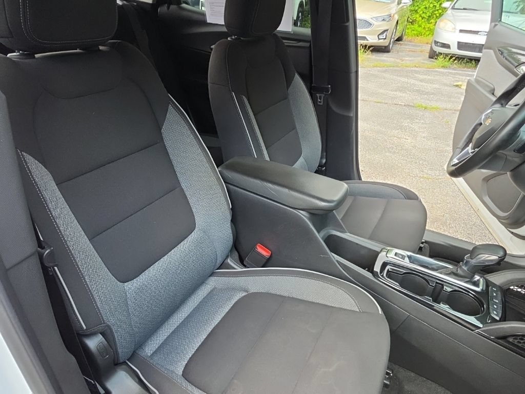 Certified 2024 Chevrolet TrailBlazer LT w/ Convenience Package FWD image 30