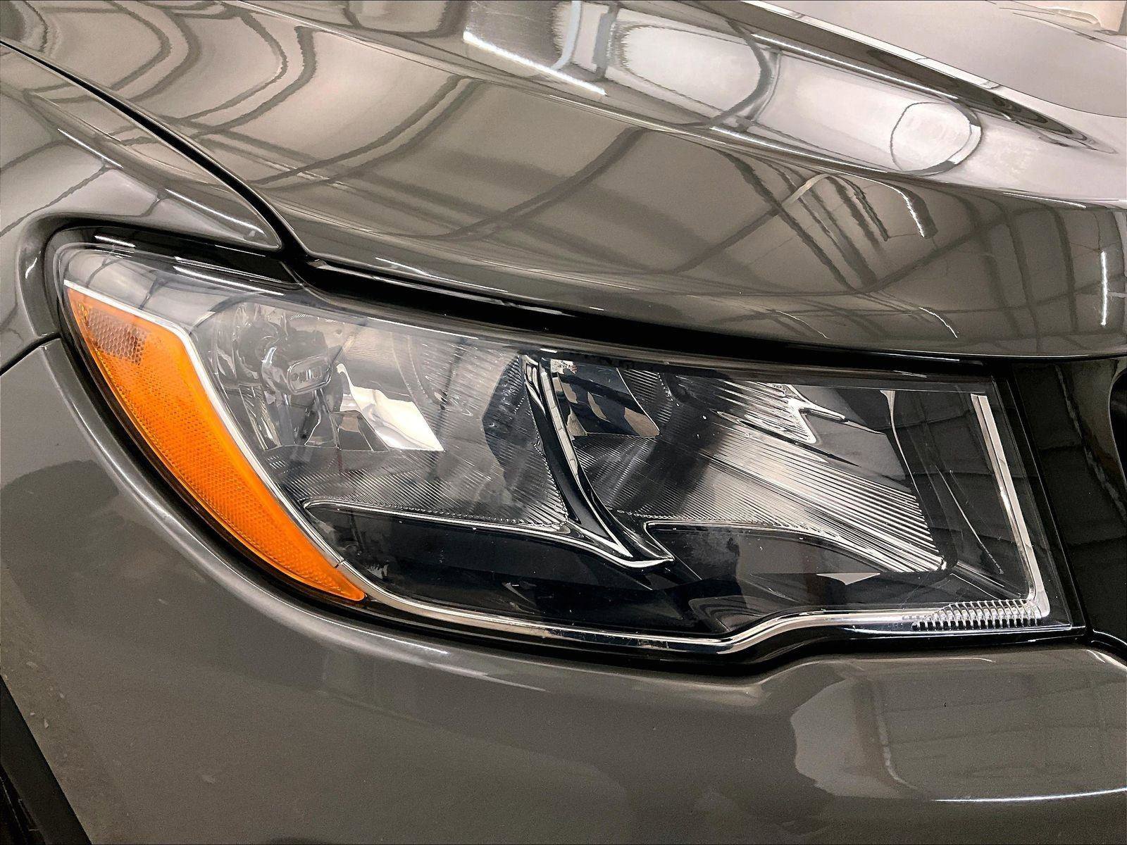 Used 2021 Jeep Compass Sport image 27