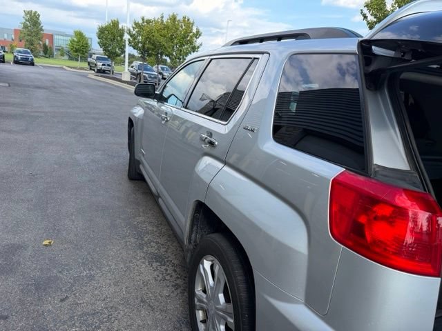 Used 2016 GMC Terrain SLE w/ Chrome Edition FWD image 8