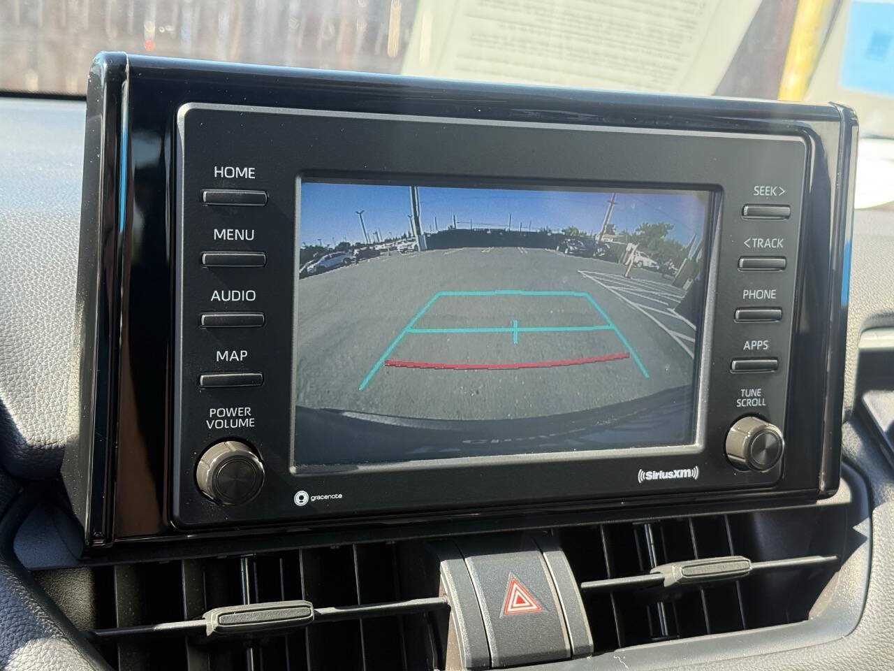 Used 2021 Toyota RAV4 XLE w/ Convenience Package FWD image 14