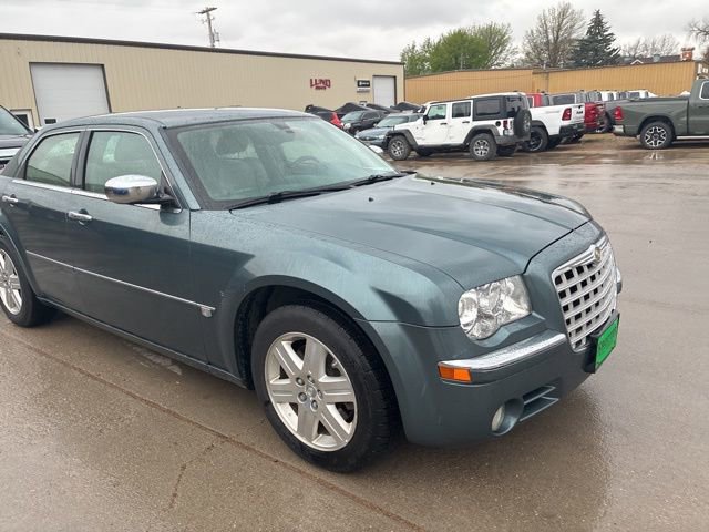 Used 2006 Chrysler 300 C AWD/4WD image 4