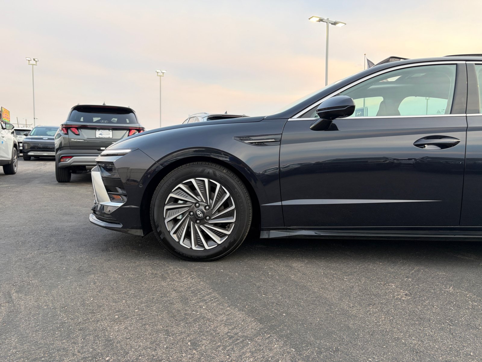Used 2025 Hyundai Sonata Limited FWD image 10