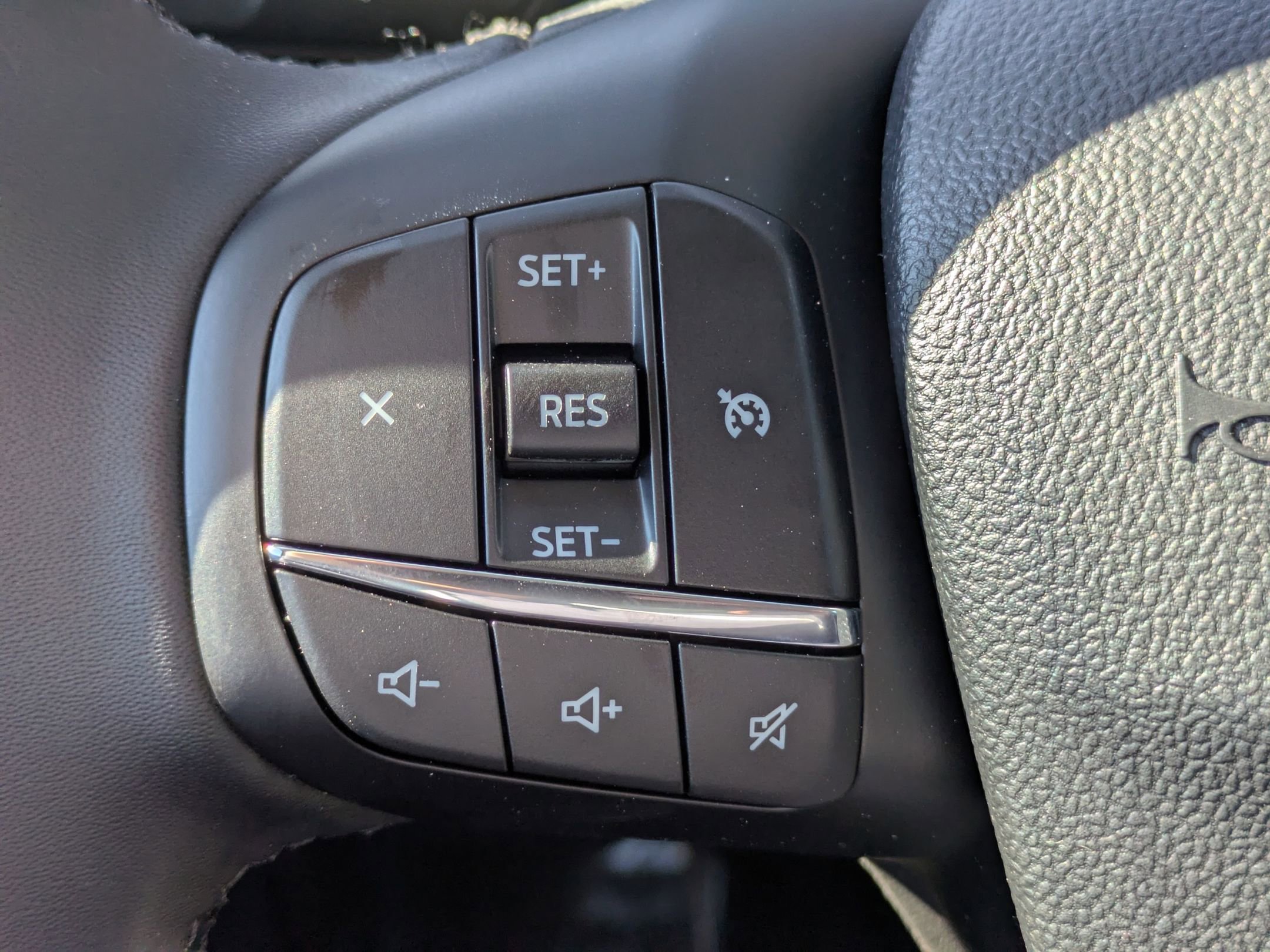 New 2026 Ford Maverick XLT w/ XLT Luxury Package FWD image 14