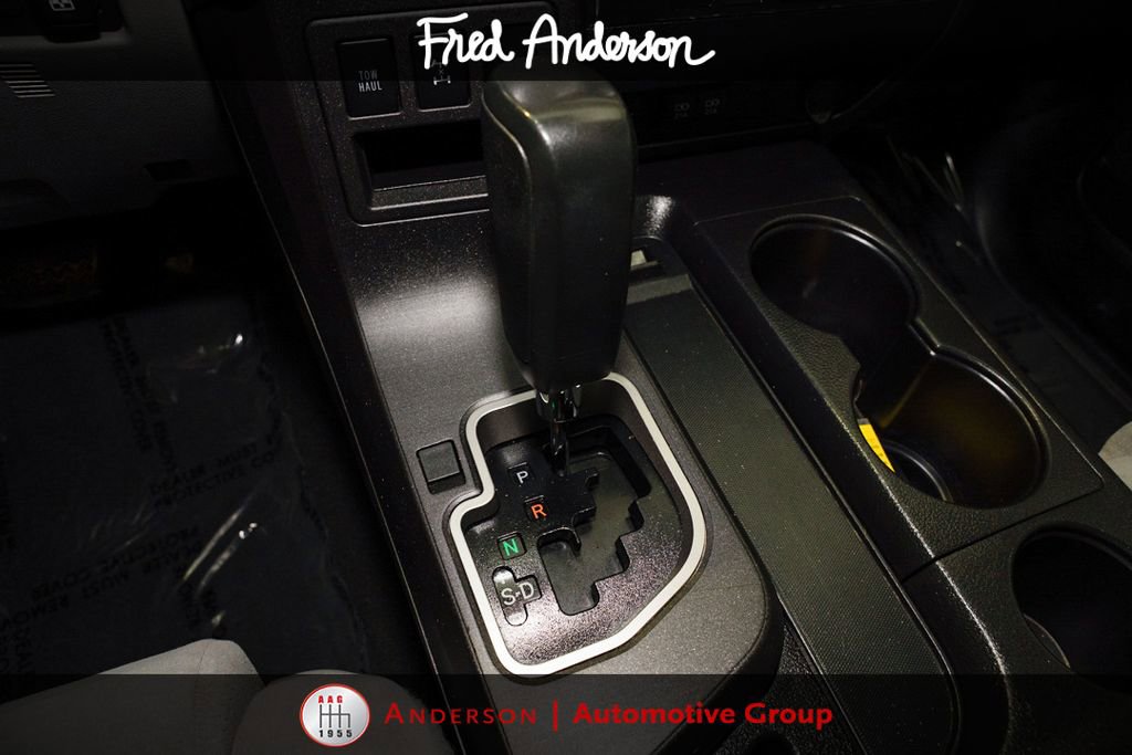 Used 2022 Toyota Sequoia SR5 AWD/4WD image 18