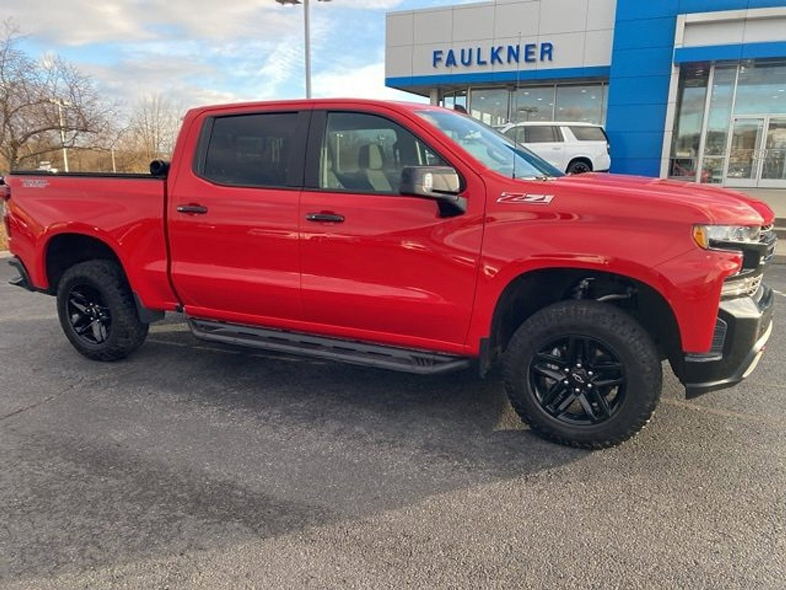 Used 2019 Chevrolet Silverado 1500 LT Trail Boss image 3