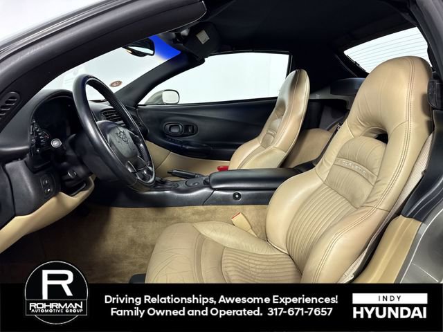 Used 2001 Chevrolet Corvette Convertible w/ Preferred Equipment Group2 image 12