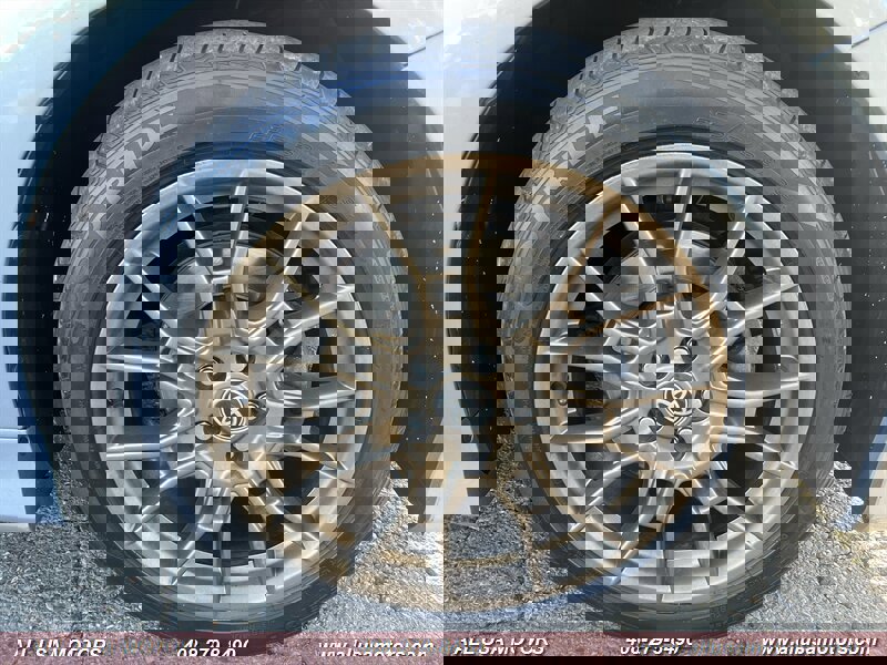 Used 2015 Toyota Sienna SE w/ SE Preferred Package FWD image 13