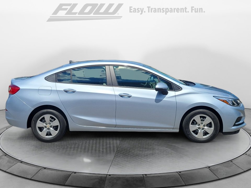 Used 2018 Chevrolet Cruze LS FWD image 10