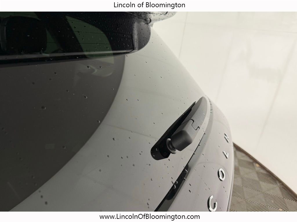 New 2026 Lincoln Corsair Premiere image 23