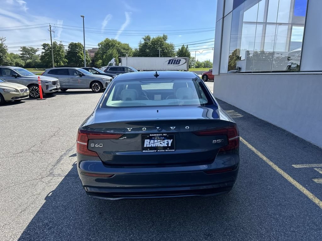 Certified 2024 Volvo S60 B5 Plus w/ Climate Package AWD/4WD image 7