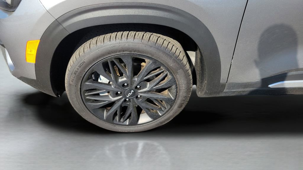 Used 2023 Kia Seltos Nightfall Edition image 10