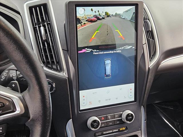 Used 2023 Ford Edge Titanium w/ Class II Trailer Tow Package image 13