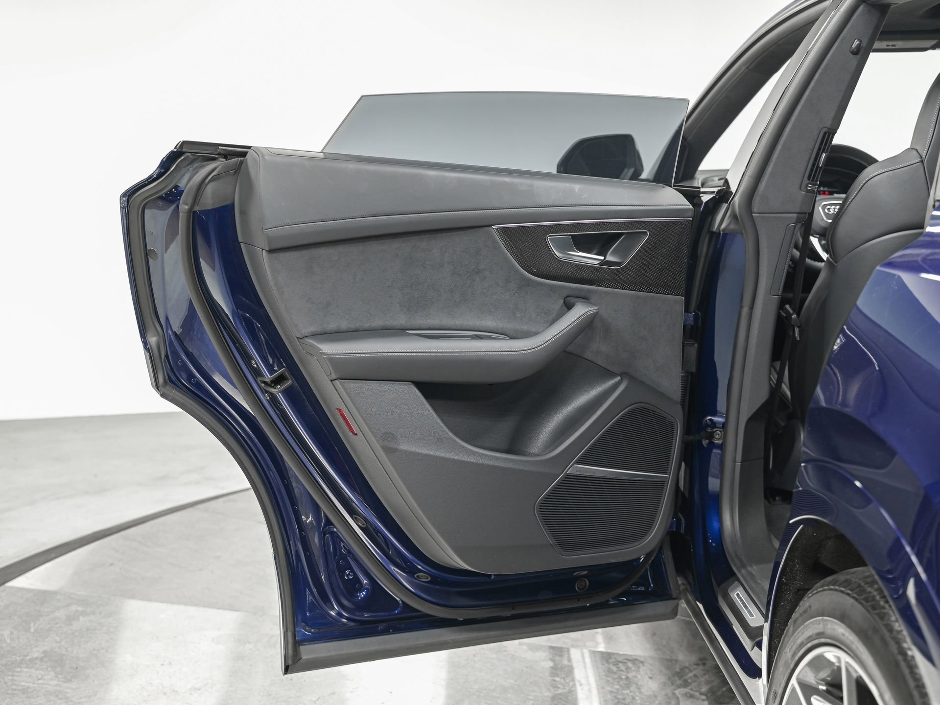 Used 2023 Audi SQ8 Prestige w/ Prestige Package image 26