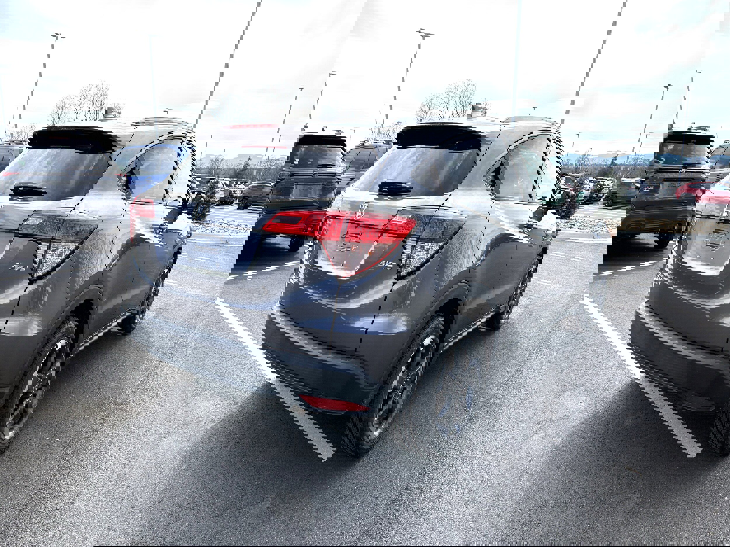 Used 2018 Honda HR-V EX-L image 9