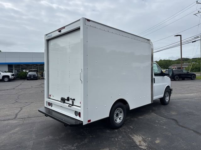 New 2025 Chevrolet Express 3500 w/ Power Convenience Package RWD image 6