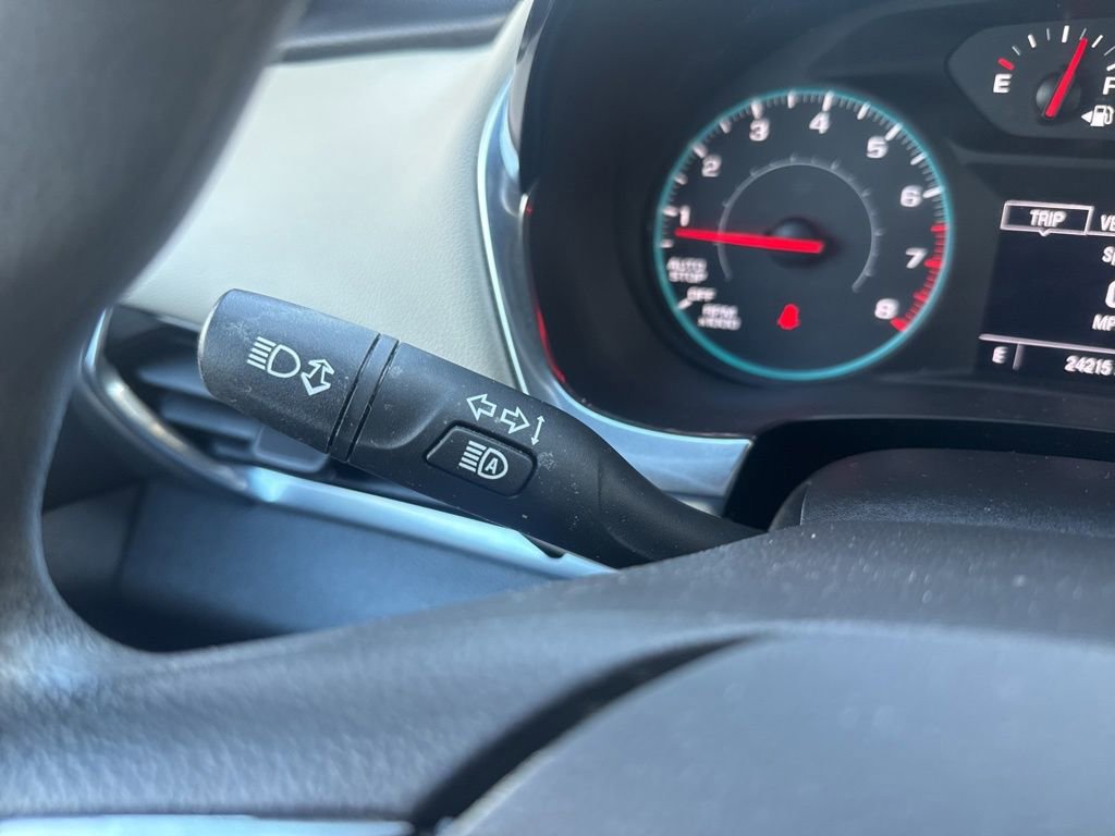 Used 2023 Chevrolet Traverse LS w/ Safety Package image 31