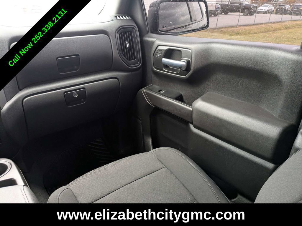 Used 2022 Chevrolet Silverado 1500 Custom image 18