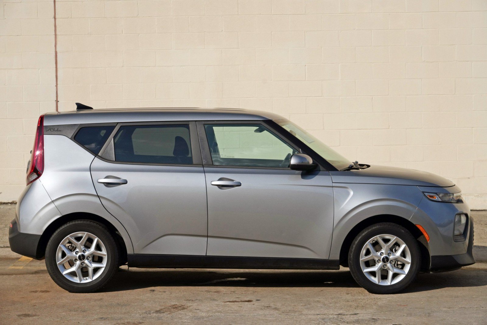 Used 2022 Kia Soul LX w/ Technology Package FWD image 45
