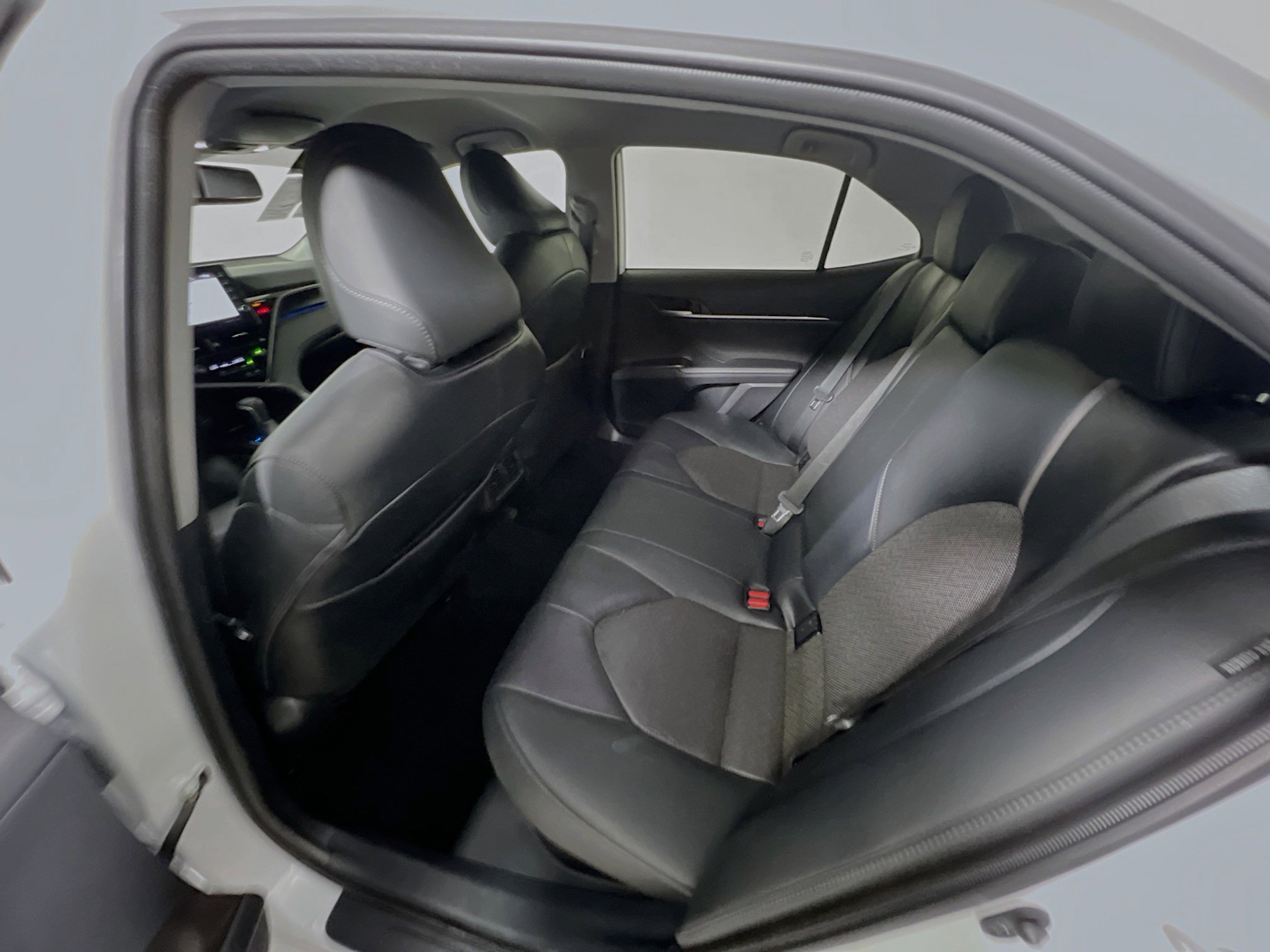 Used 2023 Toyota Camry XLE image 29