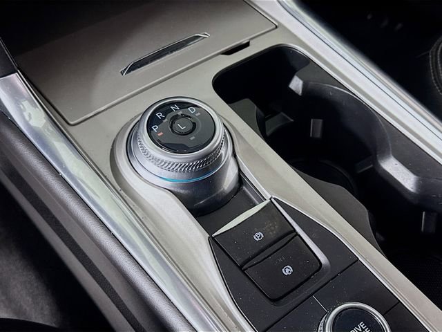 Certified 2022 Ford Explorer XLT w/ Equipment Group 202A image 16