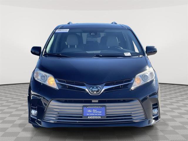 Used 2020 Toyota Sienna XLE image 4