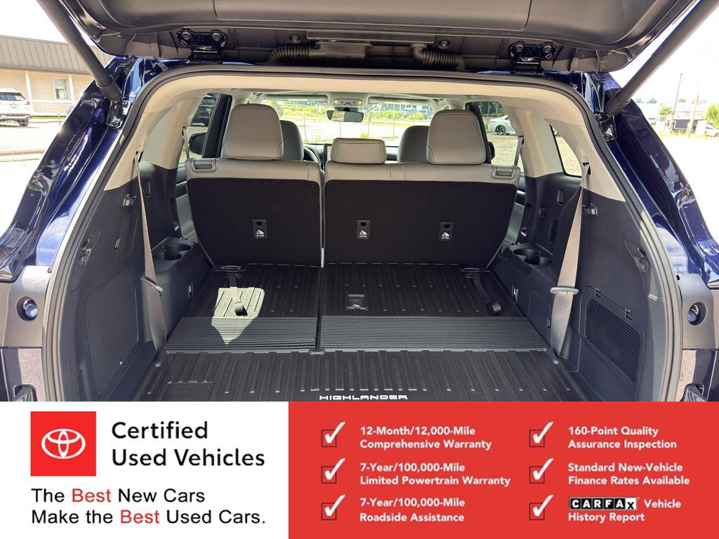 Certified 2026 Toyota Highlander Limited AWD/4WD image 11